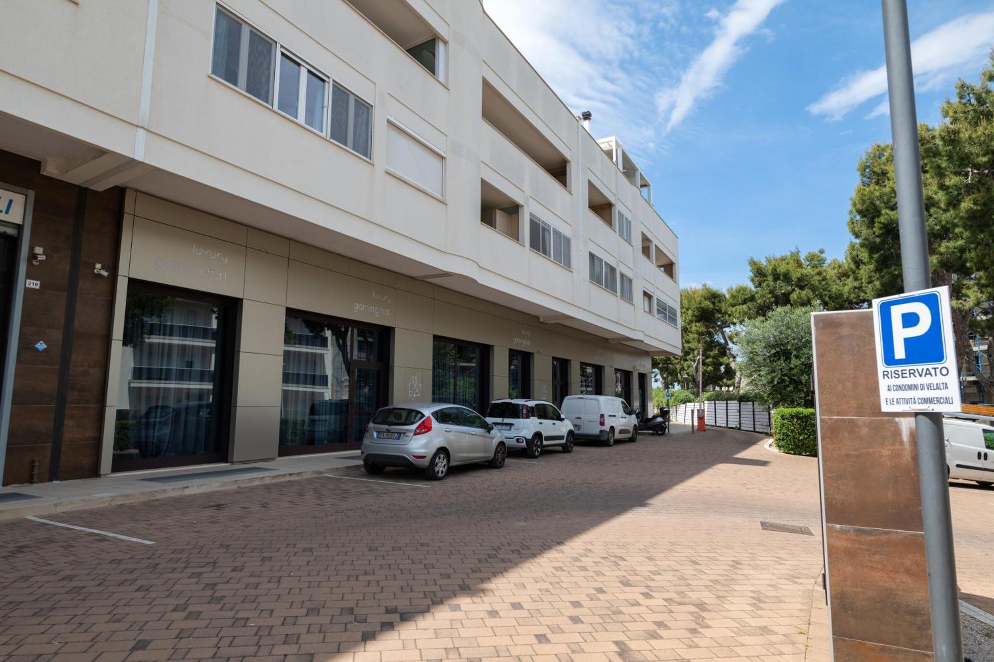 Monopoli Favolosa - Spacious 100Mq Apt. W/ Parking ภายนอก รูปภาพ