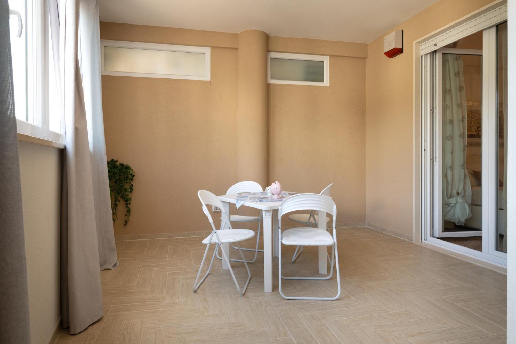 Monopoli Favolosa - Spacious 100Mq Apt. W/ Parking ภายนอก รูปภาพ