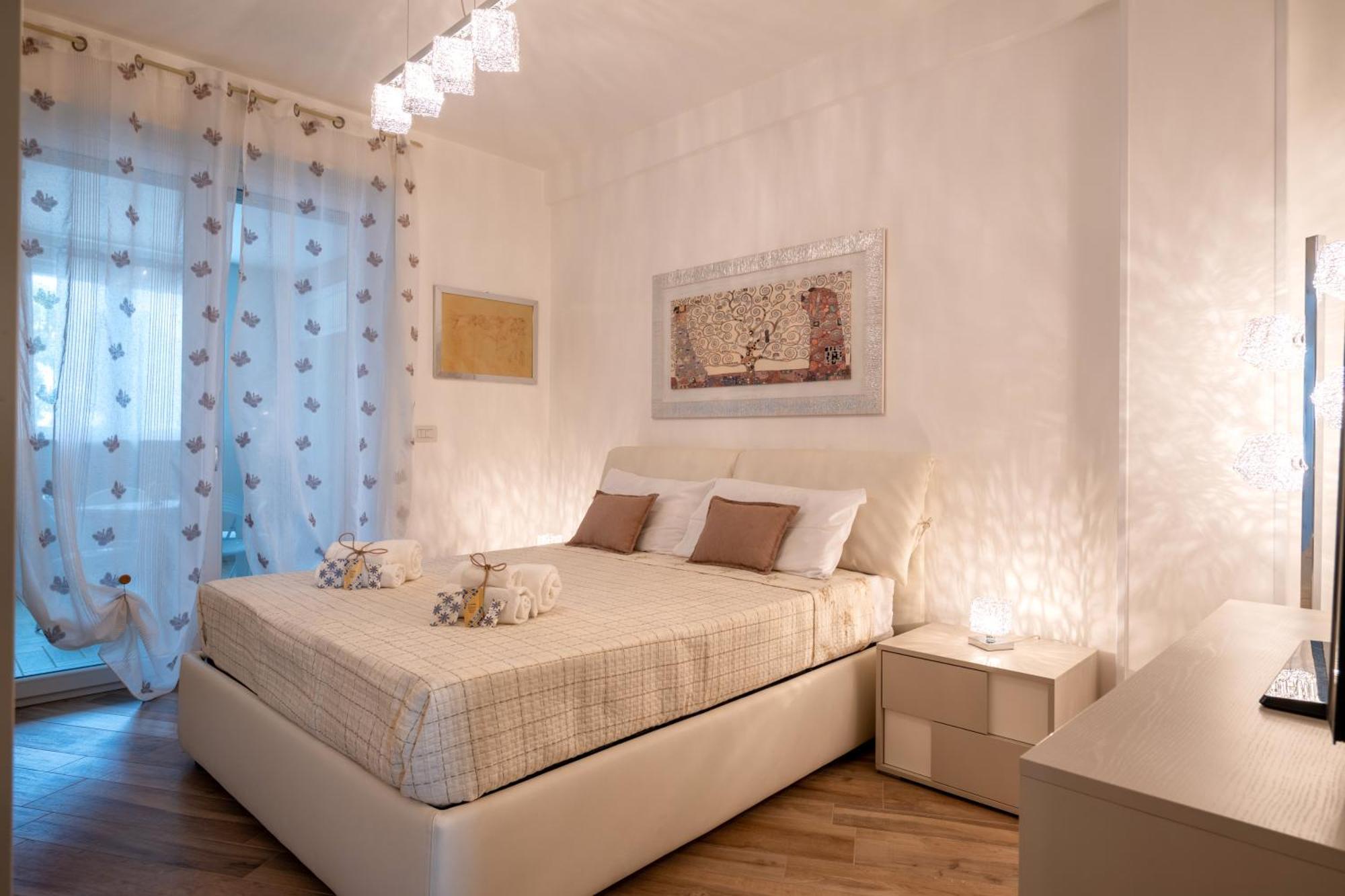 Monopoli Favolosa - Spacious 100Mq Apt. W/ Parking ภายนอก รูปภาพ