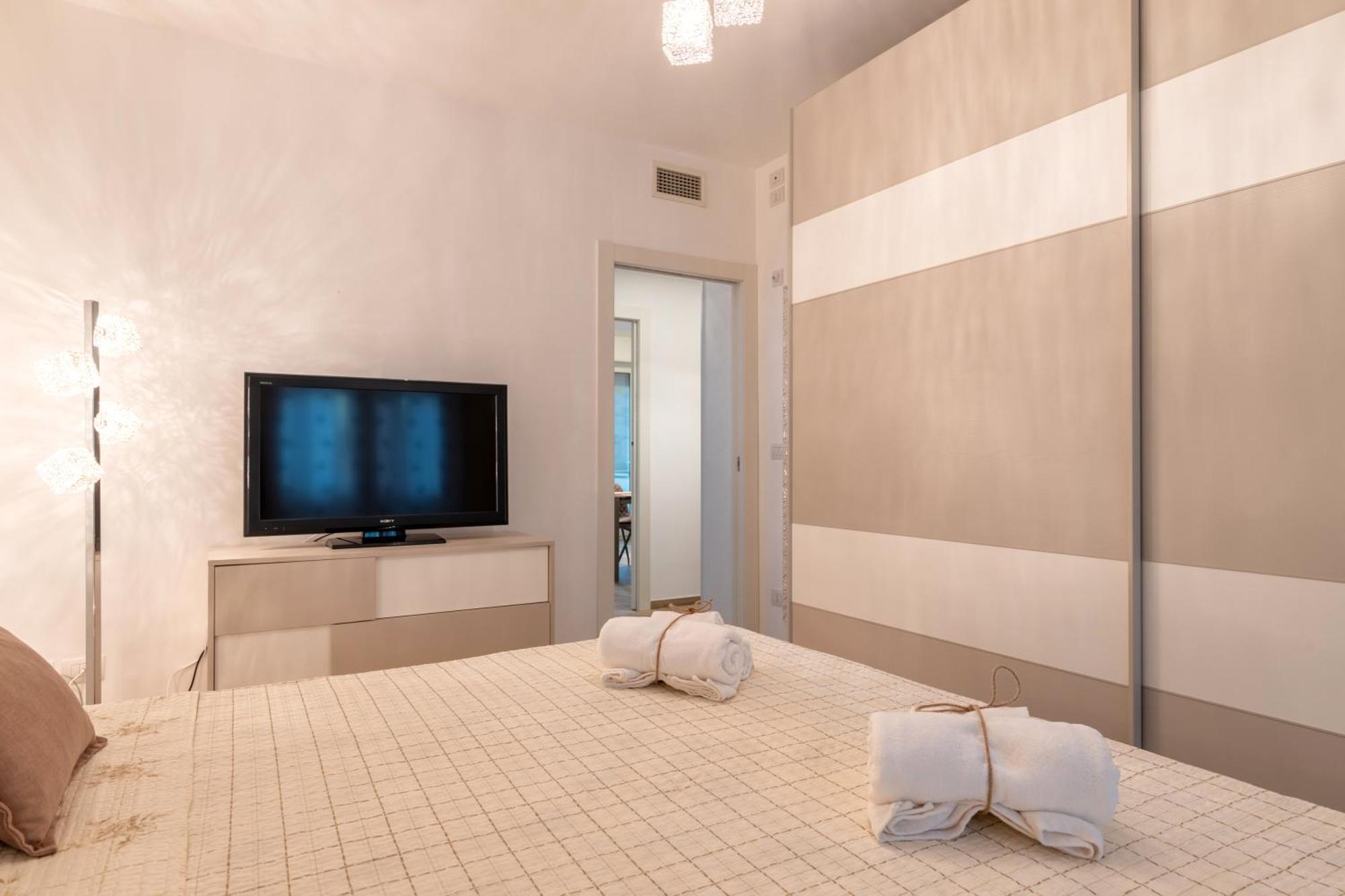 Monopoli Favolosa - Spacious 100Mq Apt. W/ Parking ภายนอก รูปภาพ